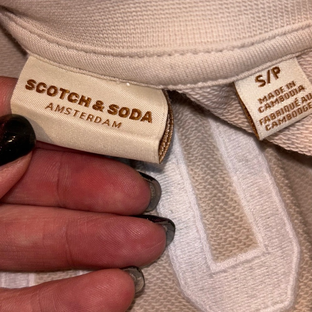 Scotch & Soda London Beige Graphic Sweatshirt in Size Small - Picture 6 of 6